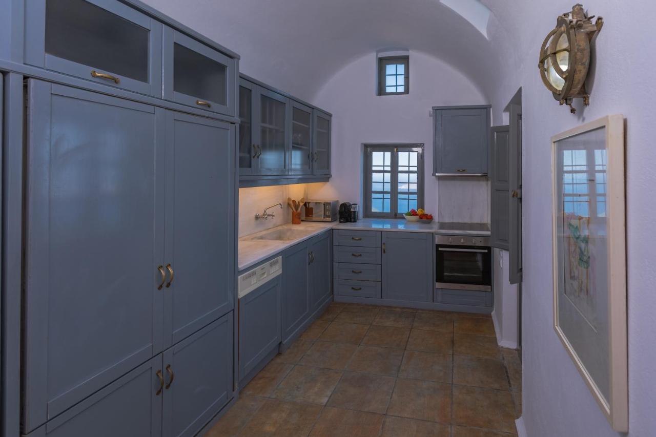 אימרוביגלי Azure Villa Santorini מראה חיצוני תמונה