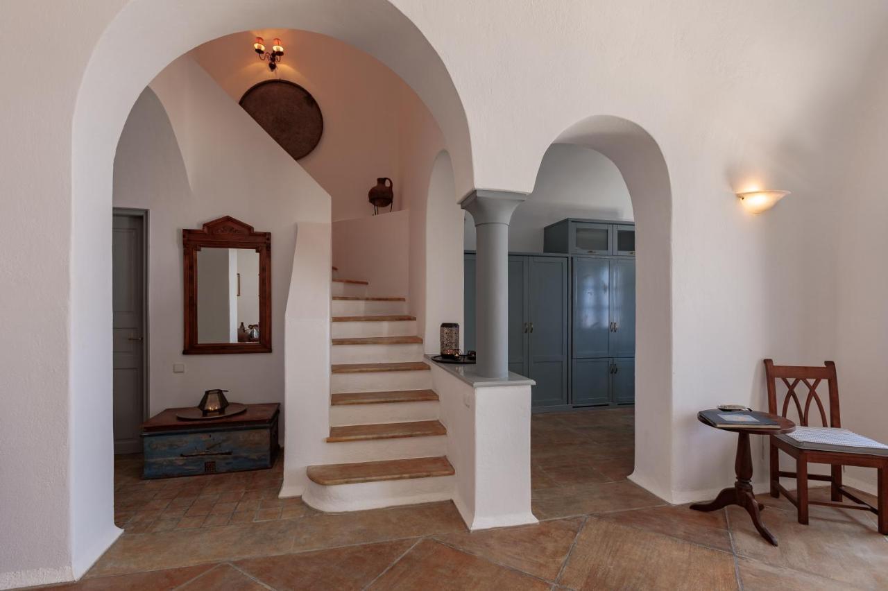 אימרוביגלי Azure Villa Santorini מראה חיצוני תמונה