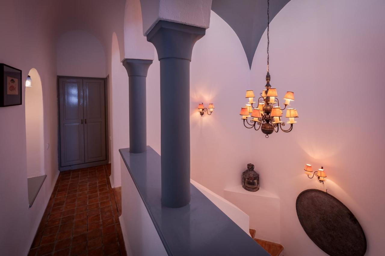 אימרוביגלי Azure Villa Santorini מראה חיצוני תמונה