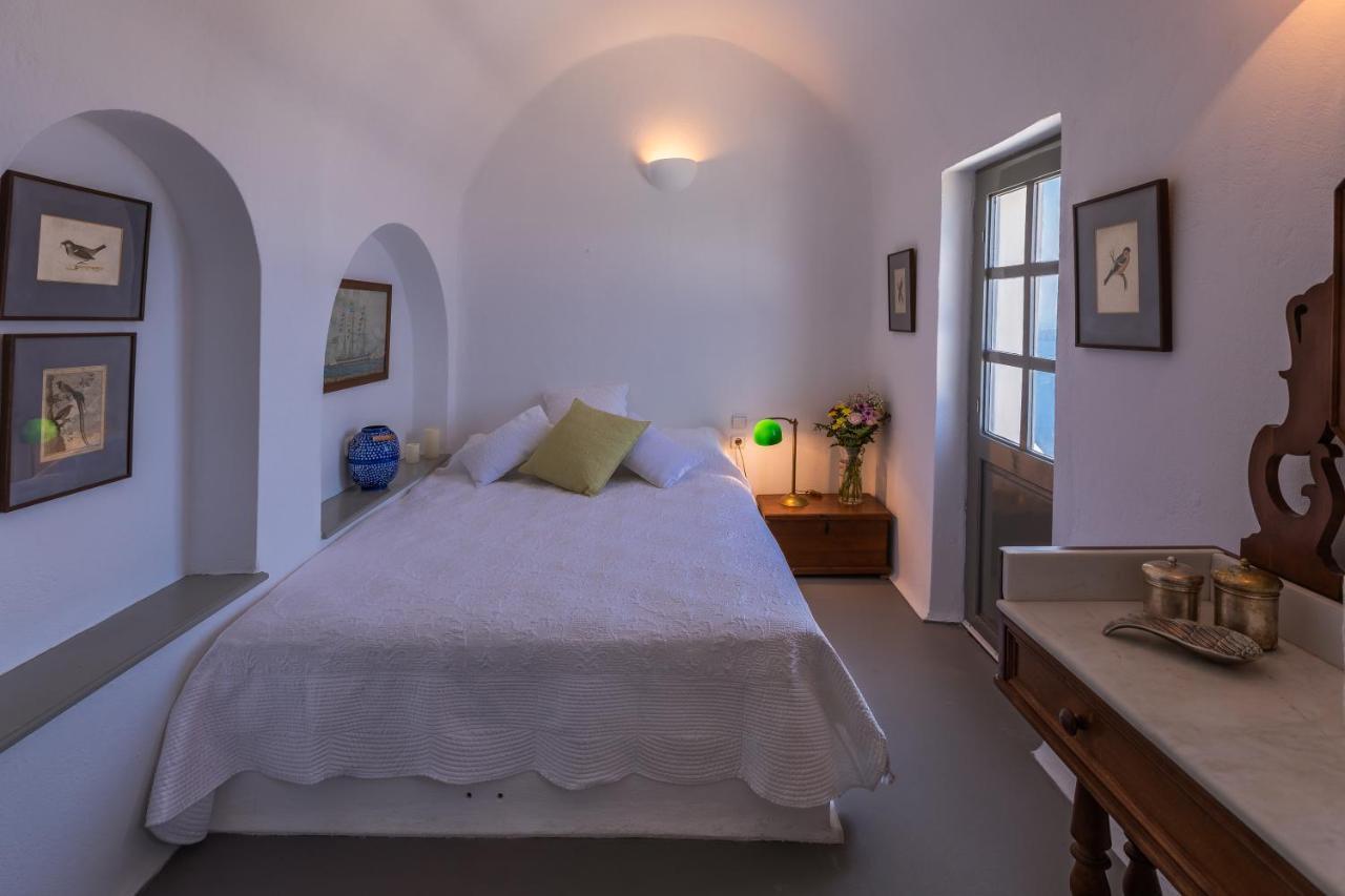 אימרוביגלי Azure Villa Santorini מראה חיצוני תמונה